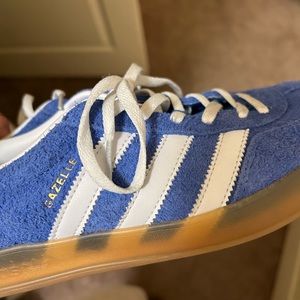 Blue fusion adidas gazelle